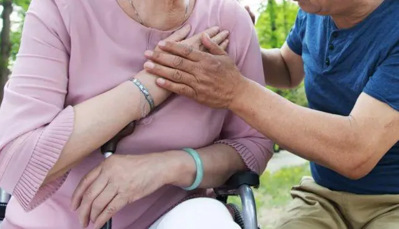 中国超2亿老年人患慢性。∪艉稳美先税残牡木蛹已？